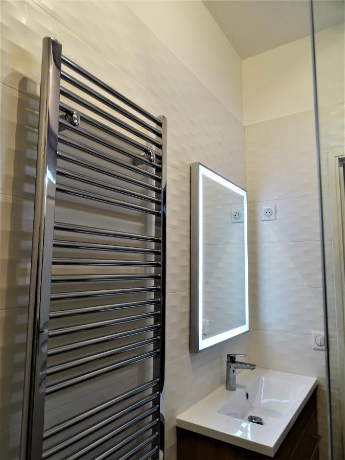 אקס-אן-פרובאנס Blue Fountain Luxueux Studio Aix Centre Historique -Wifi-Smart Tv- מראה חיצוני תמונה